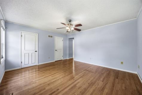 131 Penfro Drive Iowa City IA 52246