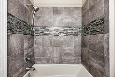 131 Penfro Drive Iowa City IA 52246