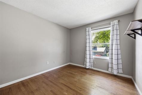 131 Penfro Drive Iowa City IA 52246