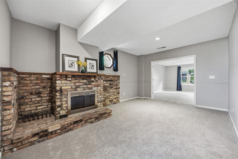 131 Penfro Drive Iowa City IA 52246