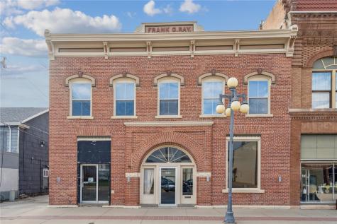 511 1st Avenue Vinton IA 52349
