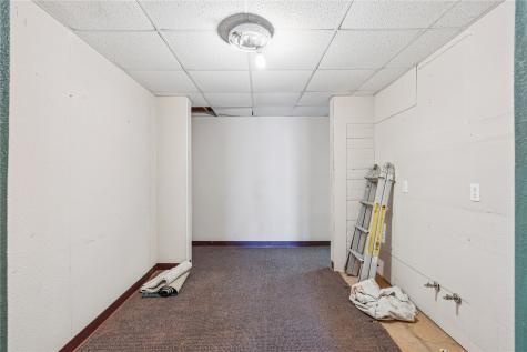511 1st Avenue Vinton IA 52349