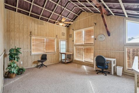 511 1st Avenue Vinton IA 52349