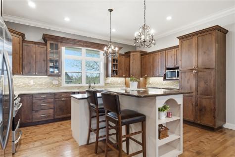 4032 Windfall Drive NW Cedar Rapids IA 52405
