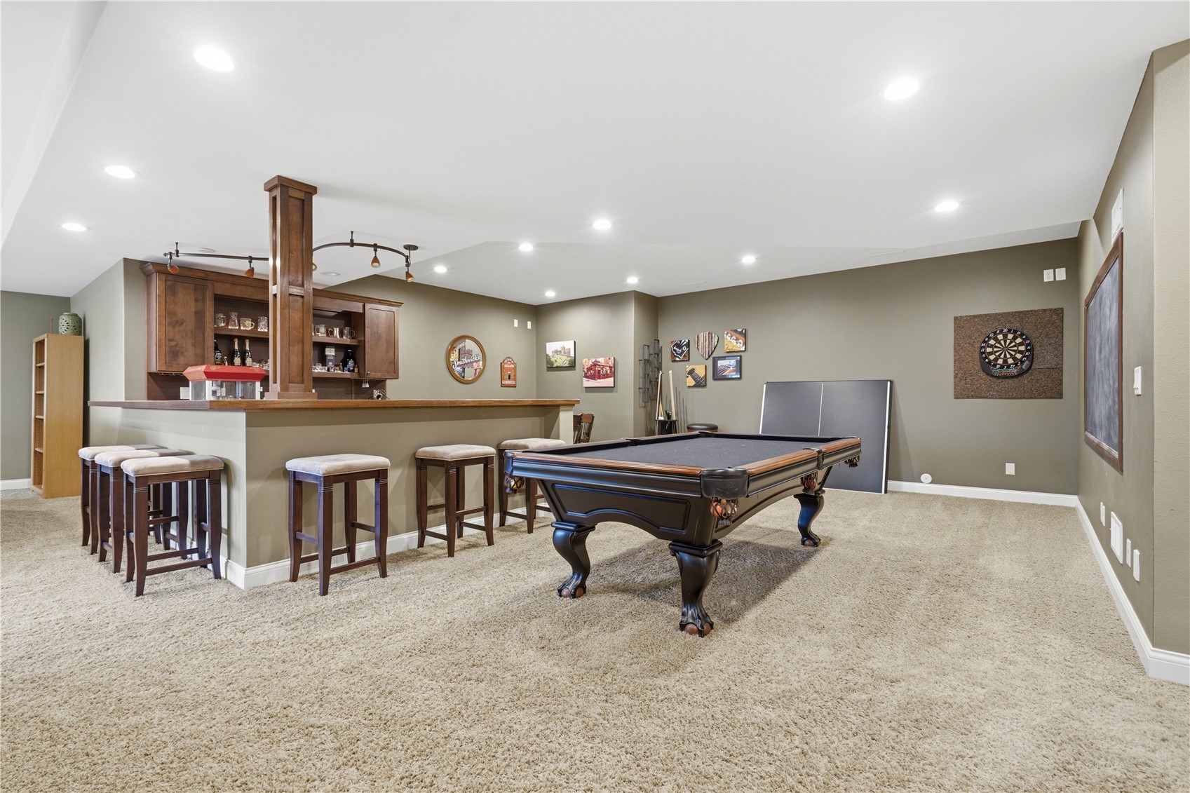 4032 Windfall Drive NW Cedar Rapids IA 52405