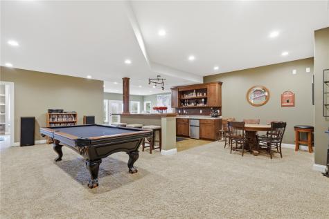 4032 Windfall Drive NW Cedar Rapids IA 52405