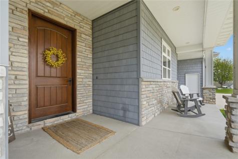 4032 Windfall Drive NW Cedar Rapids IA 52405