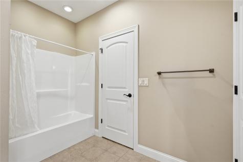 4032 Windfall Drive NW Cedar Rapids IA 52405