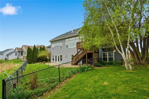 4032 Windfall Drive NW Cedar Rapids IA 52405
