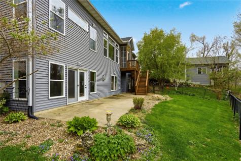 4032 Windfall Drive NW Cedar Rapids IA 52405
