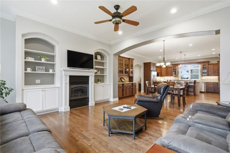 4032 Windfall Drive NW Cedar Rapids IA 52405