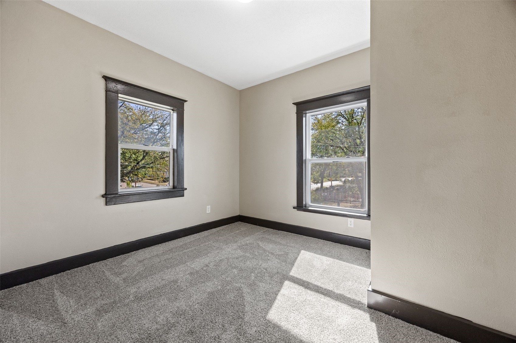 1442 4th Avenue SE Cedar Rapids IA 52403