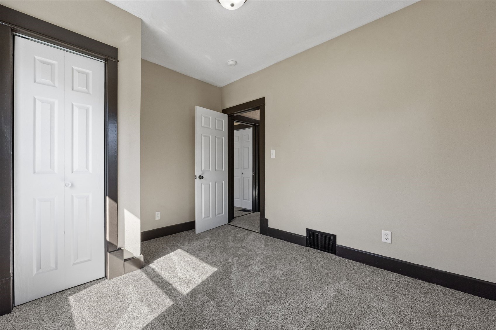 1442 4th Avenue SE Cedar Rapids IA 52403