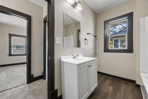 1442 4th Avenue SE Cedar Rapids IA 52403