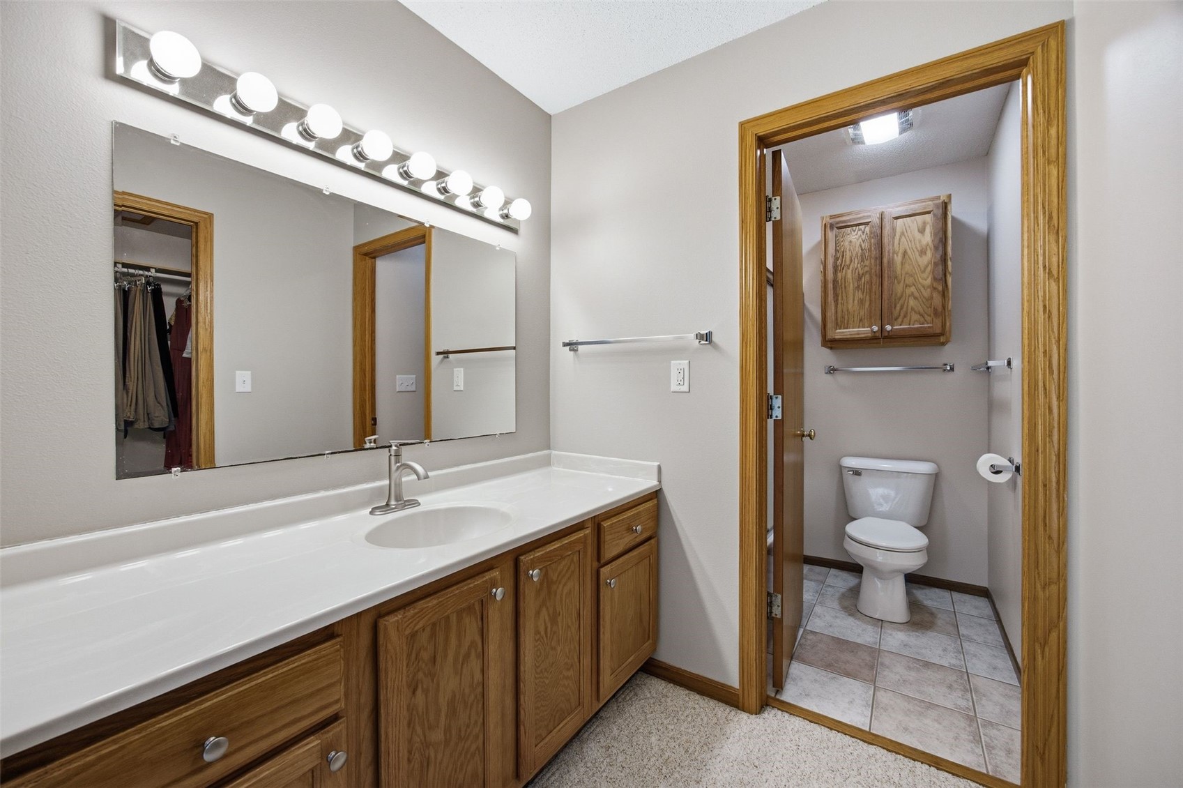 505 5th Street E Newhall IA 52315