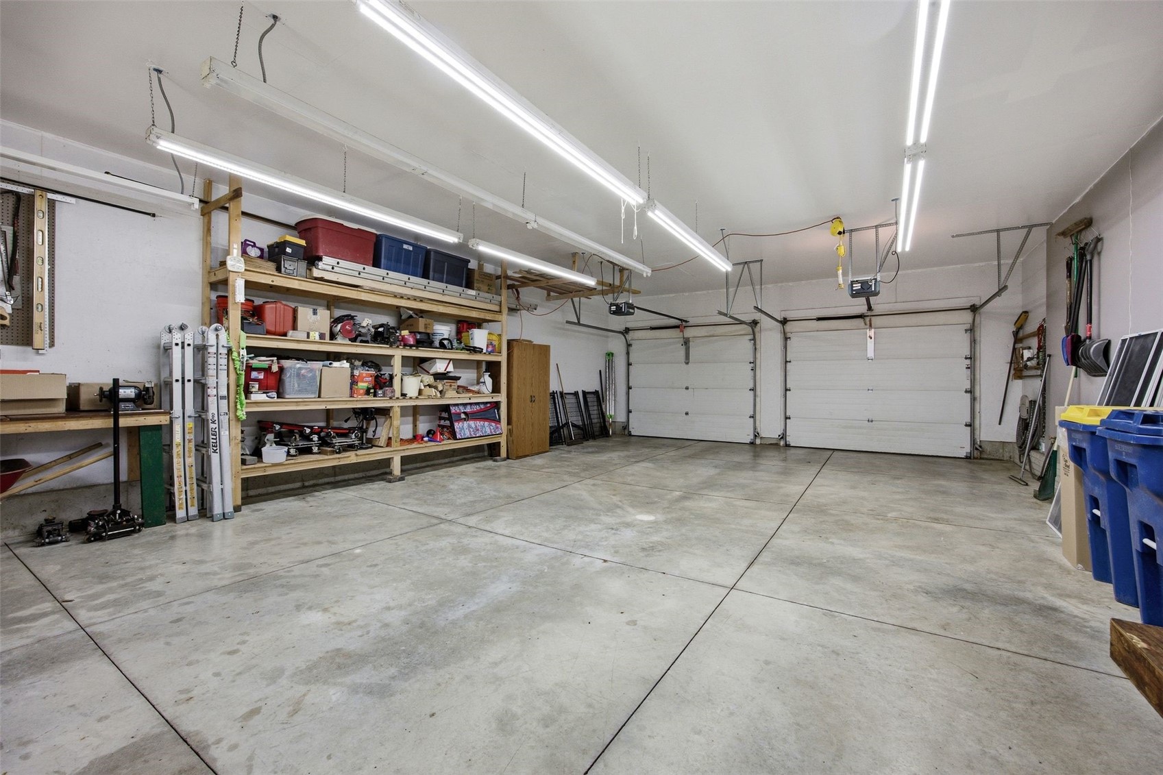 505 5th Street E Newhall IA 52315