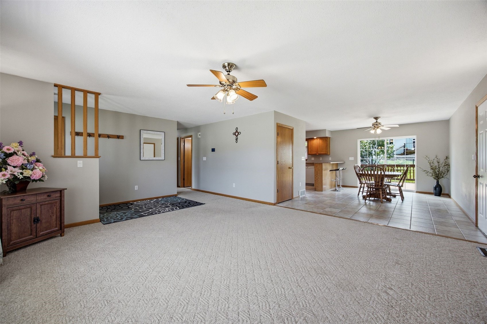505 5th Street E Newhall IA 52315