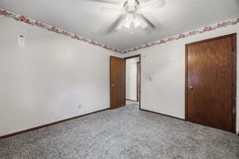 1701 I Avenue Vinton IA 52349
