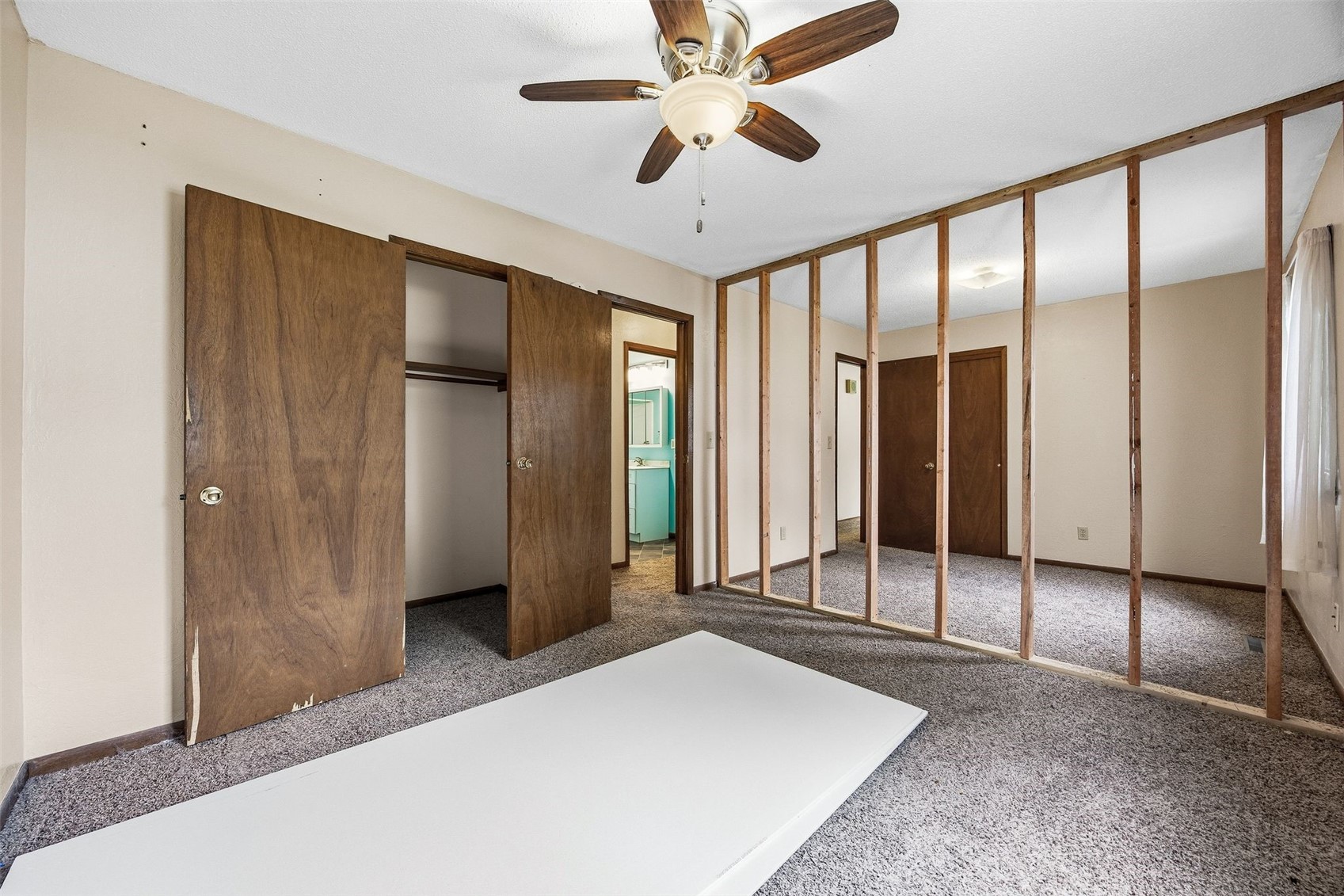 1701 I Avenue Vinton IA 52349