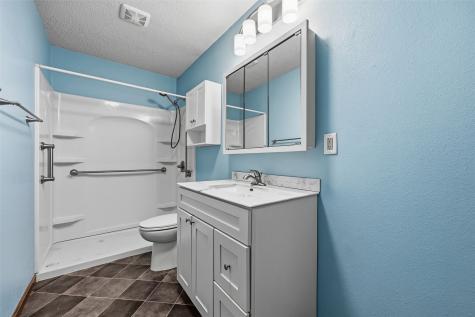 1701 I Avenue Vinton IA 52349