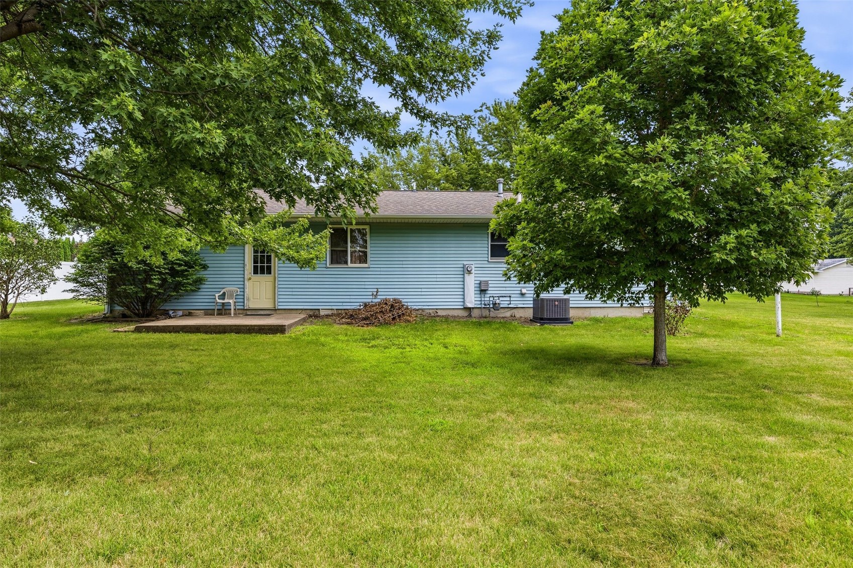 1701 I Avenue Vinton IA 52349