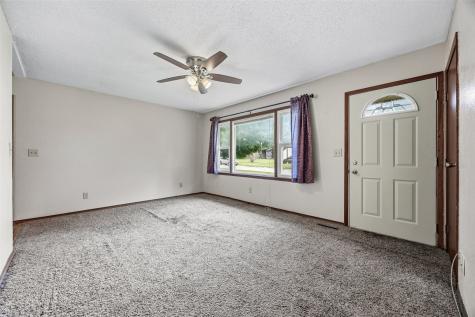 1701 I Avenue Vinton IA 52349