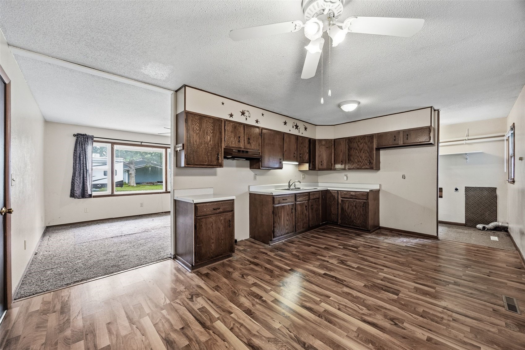 1701 I Avenue Vinton IA 52349