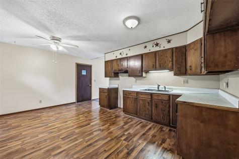 1701 I Avenue Vinton IA 52349