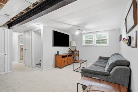220 Fleetwood Road SW Cedar Rapids IA 52404