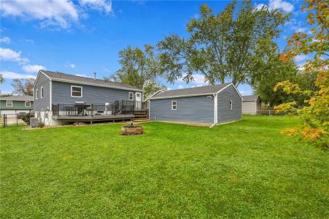 220 Fleetwood Road SW Cedar Rapids IA 52404
