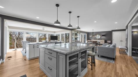 2055 Cottage Glen Drive SE Cedar Rapids IA 52403