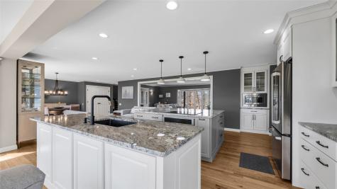 2055 Cottage Glen Drive SE Cedar Rapids IA 52403