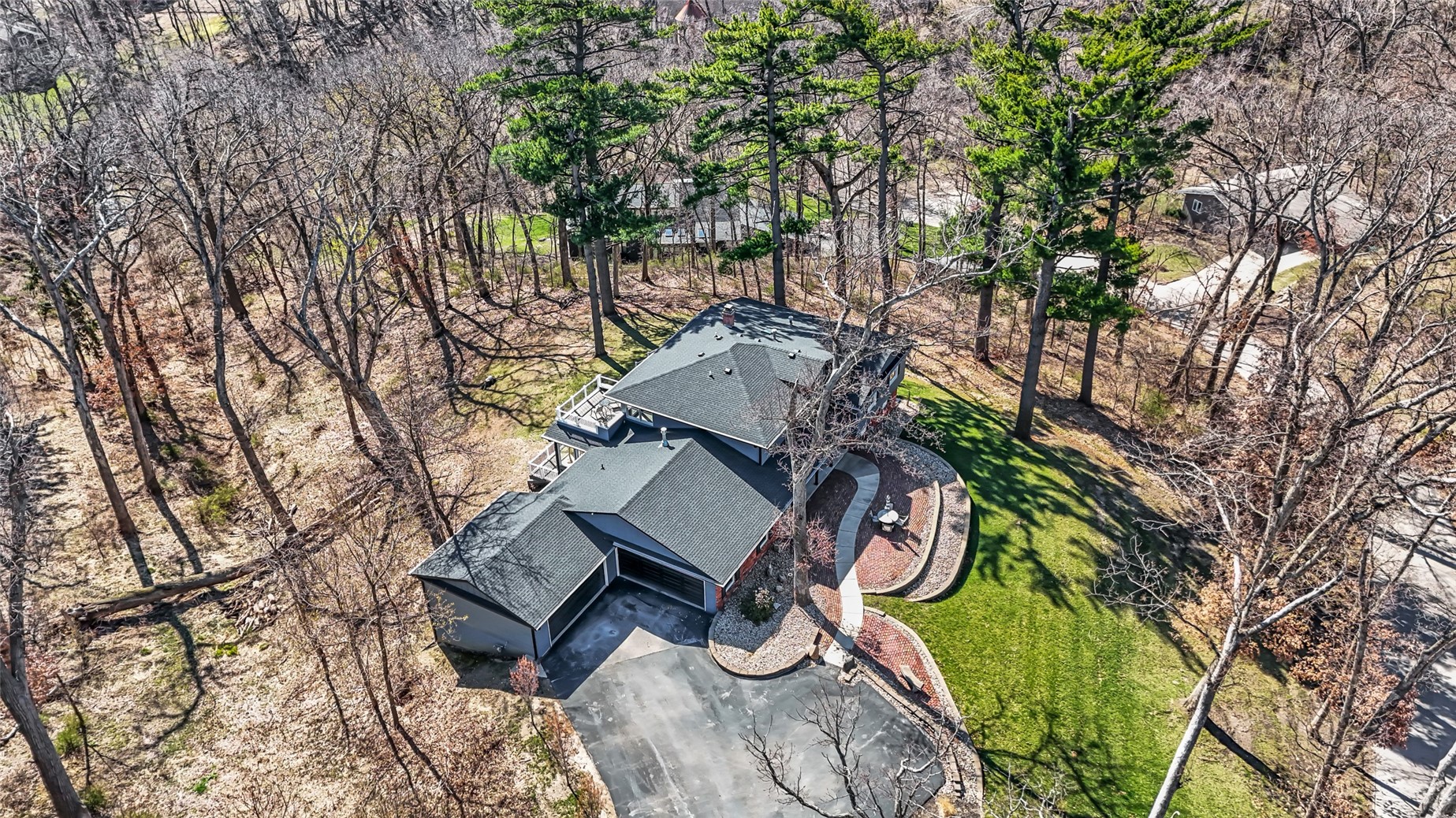 2055 Cottage Glen Drive SE Cedar Rapids IA 52403