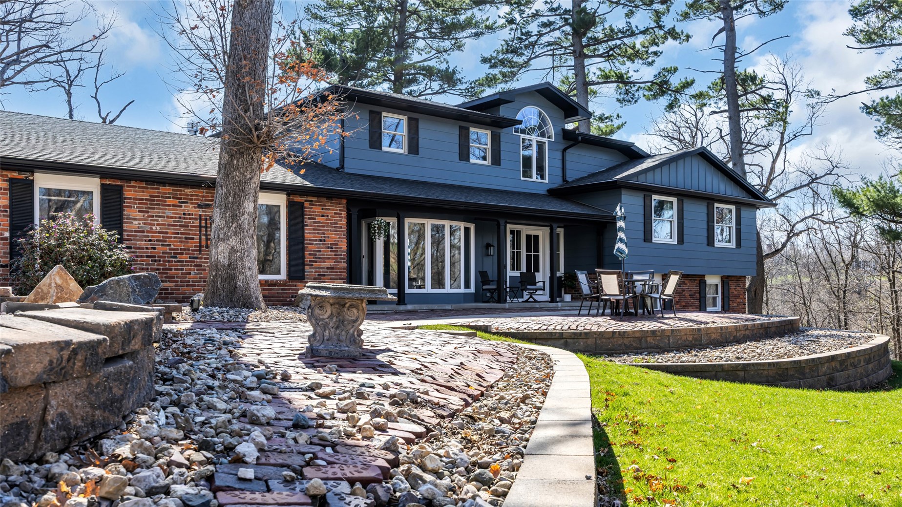 2055 Cottage Glen Drive SE Cedar Rapids IA 52403