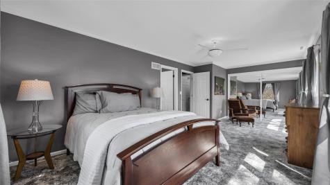 2055 Cottage Glen Drive SE Cedar Rapids IA 52403
