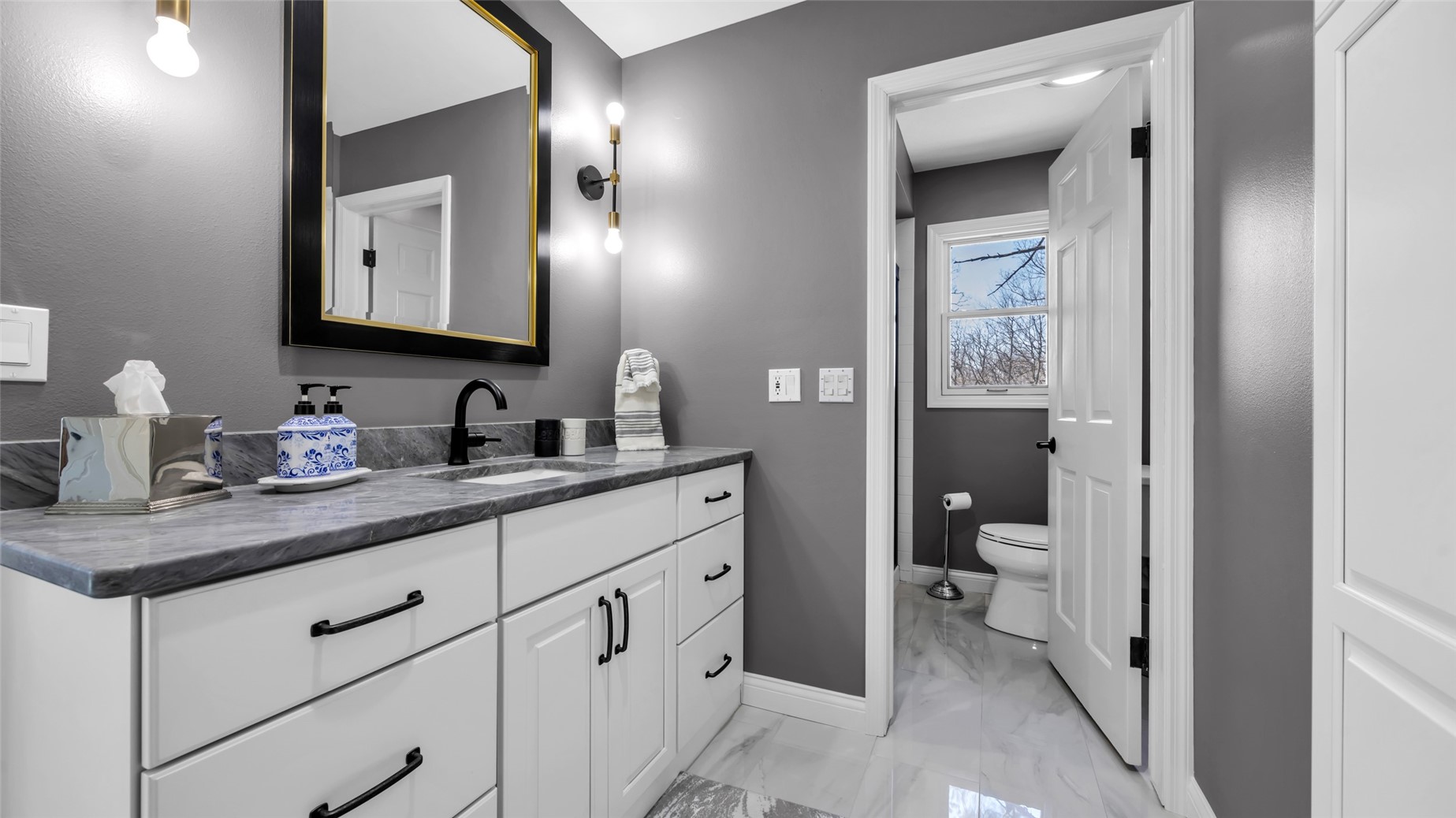 2055 Cottage Glen Drive SE Cedar Rapids IA 52403