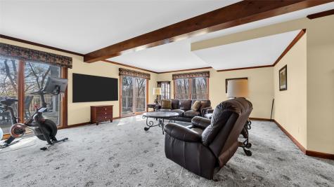 2055 Cottage Glen Drive SE Cedar Rapids IA 52403