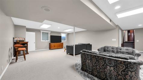 2055 Cottage Glen Drive SE Cedar Rapids IA 52403