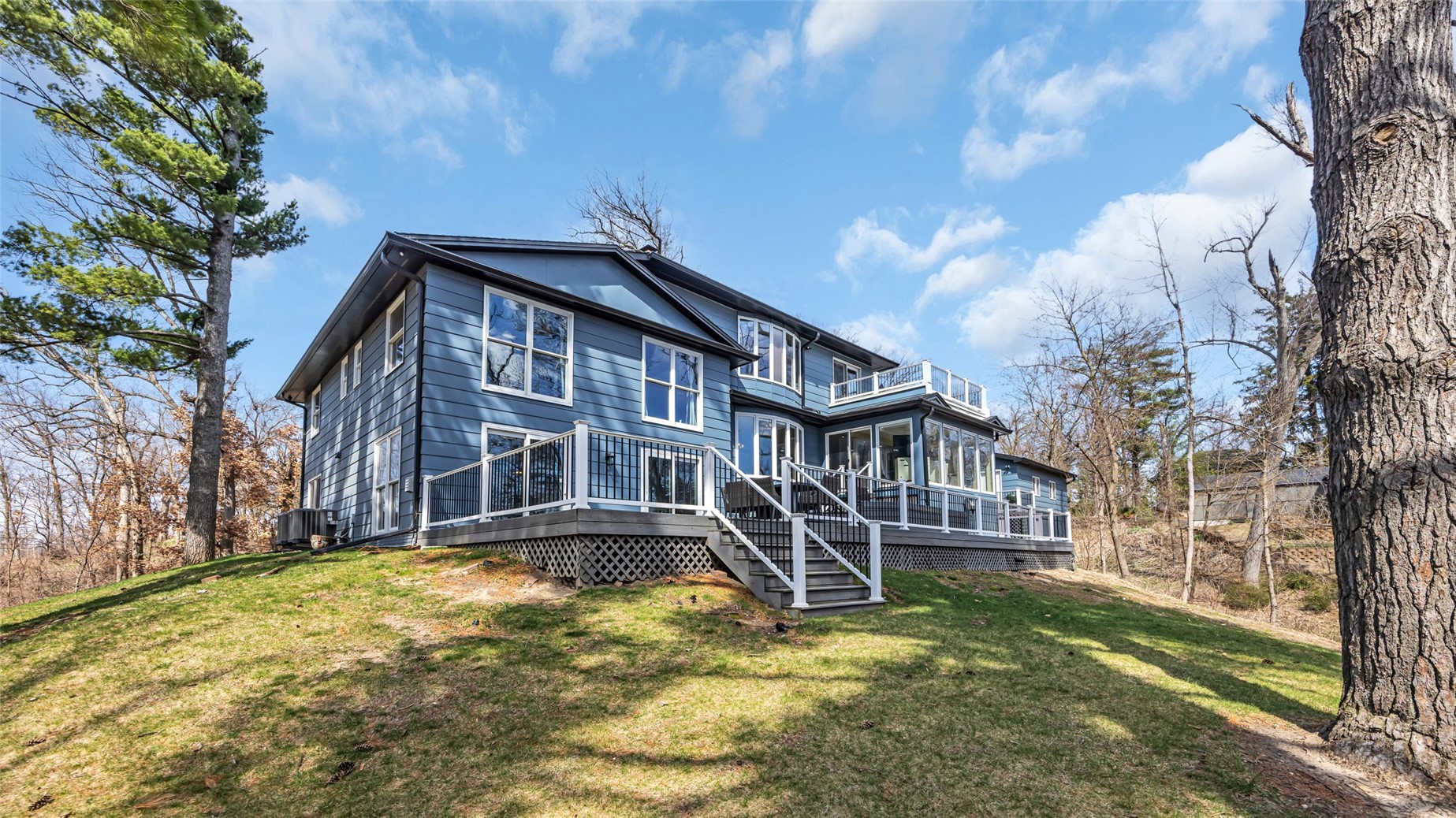 2055 Cottage Glen Drive SE Cedar Rapids IA 52403