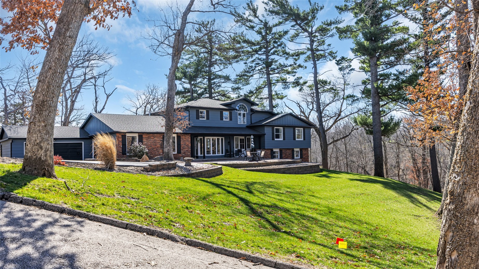 2055 Cottage Glen Drive SE Cedar Rapids IA 52403