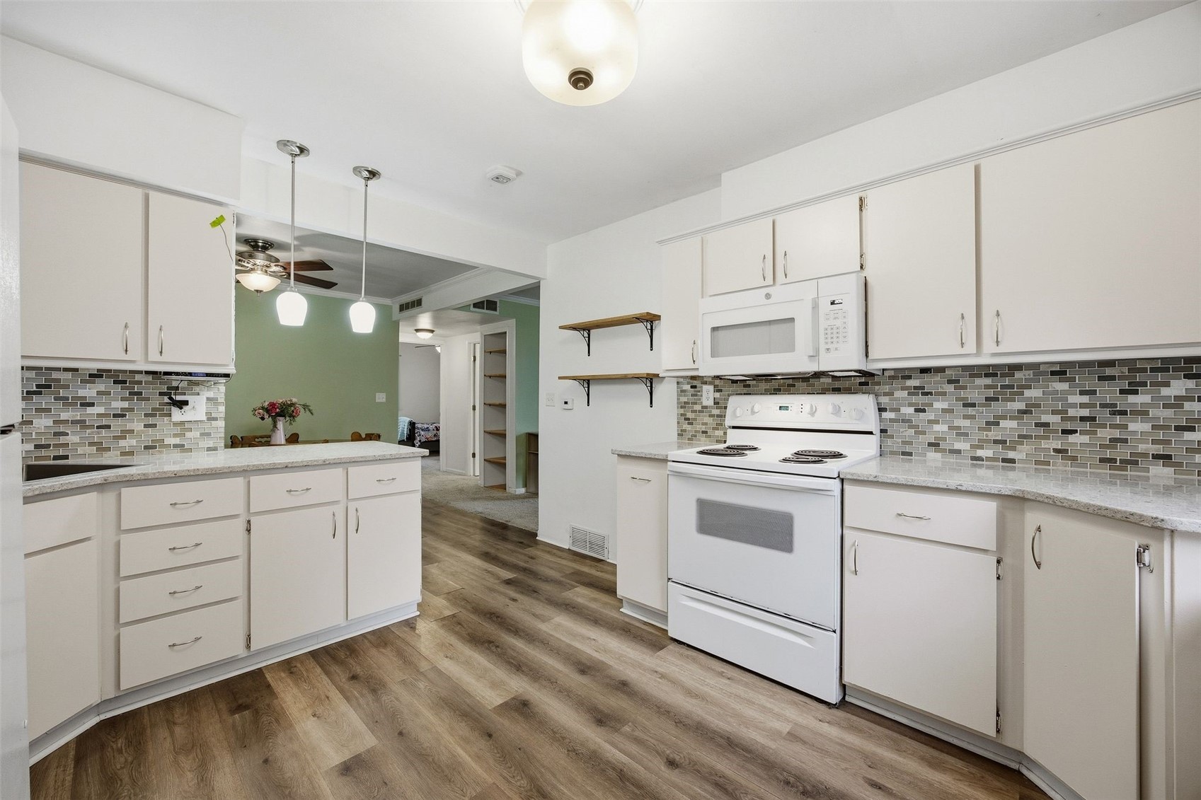 104 N Mcnamara Drive Anamosa IA 52205
