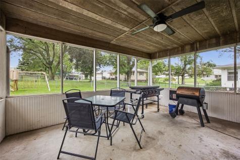 104 N Mcnamara Drive Anamosa IA 52205