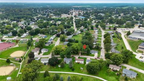 104 N Mcnamara Drive Anamosa IA 52205