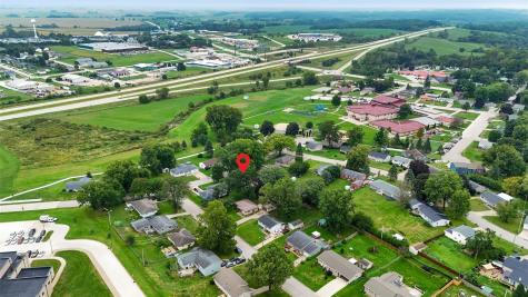 104 N Mcnamara Drive Anamosa IA 52205
