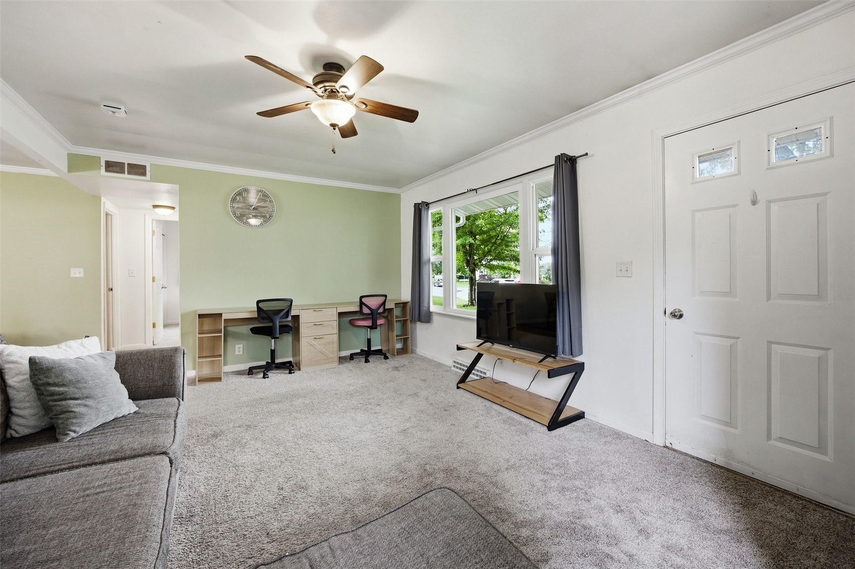 104 N Mcnamara Drive Anamosa IA 52205