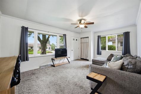 104 N Mcnamara Drive Anamosa IA 52205
