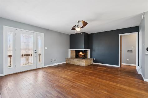 1010 Norwood Drive SE Cedar Rapids IA 52403