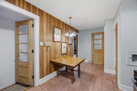 335 Forest Drive SE Cedar Rapids IA 52403