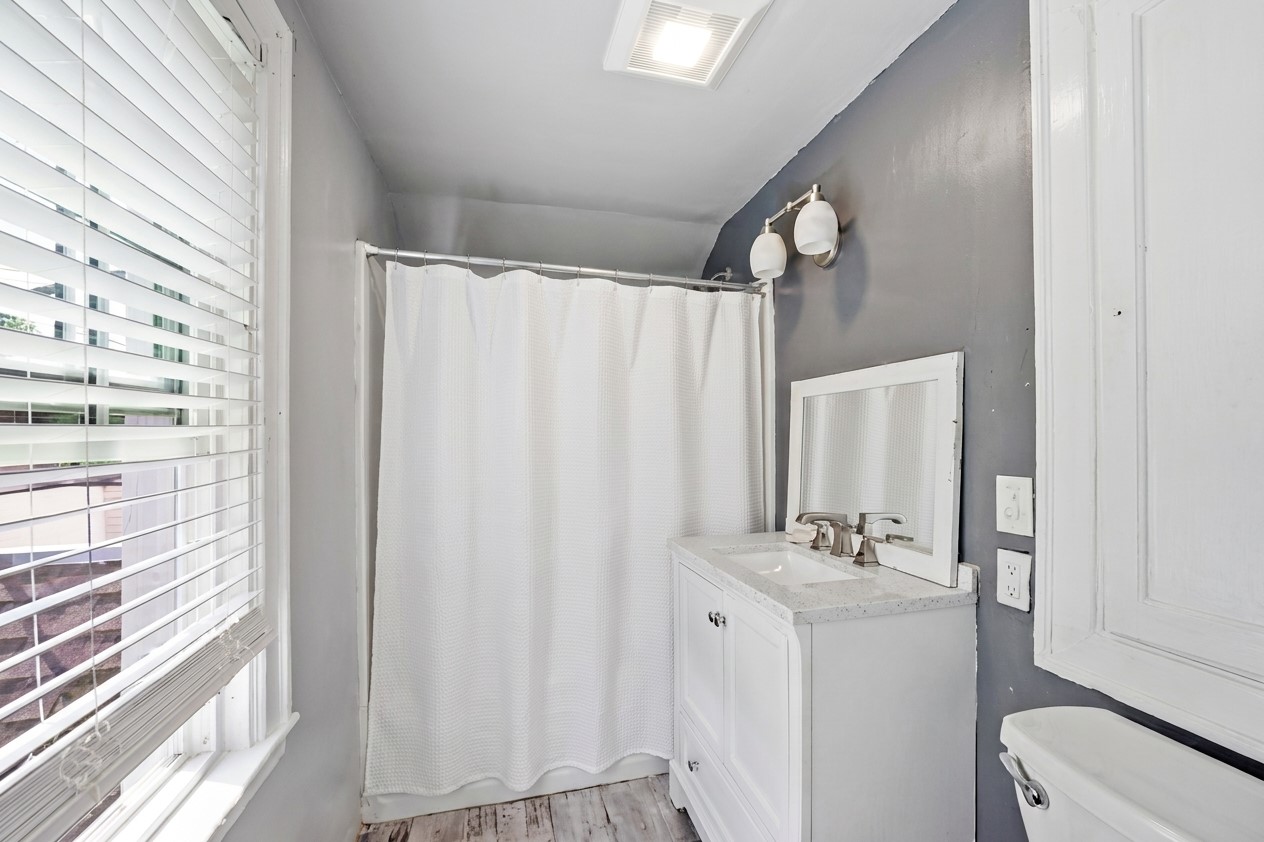 335 Forest Drive SE Cedar Rapids IA 52403