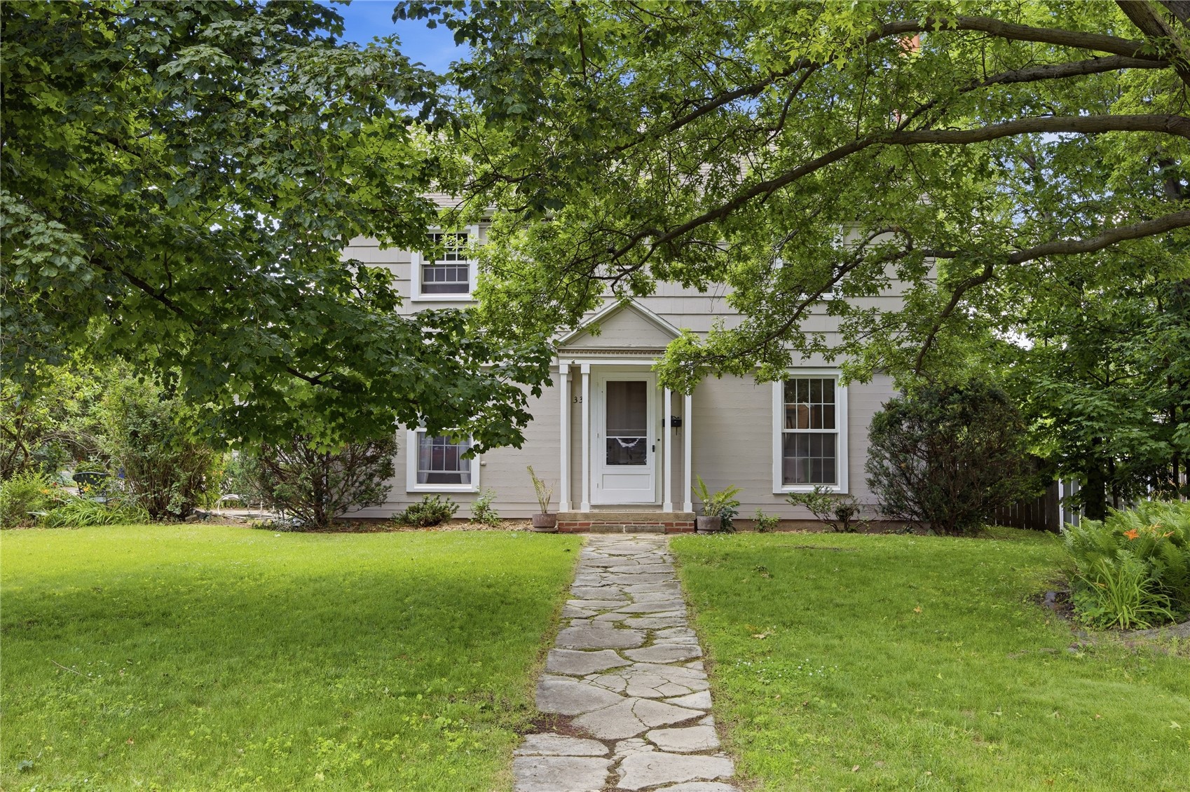 335 Forest Drive SE Cedar Rapids IA 52403